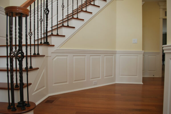 Classic Raised Panel Clipped Wainscoting
